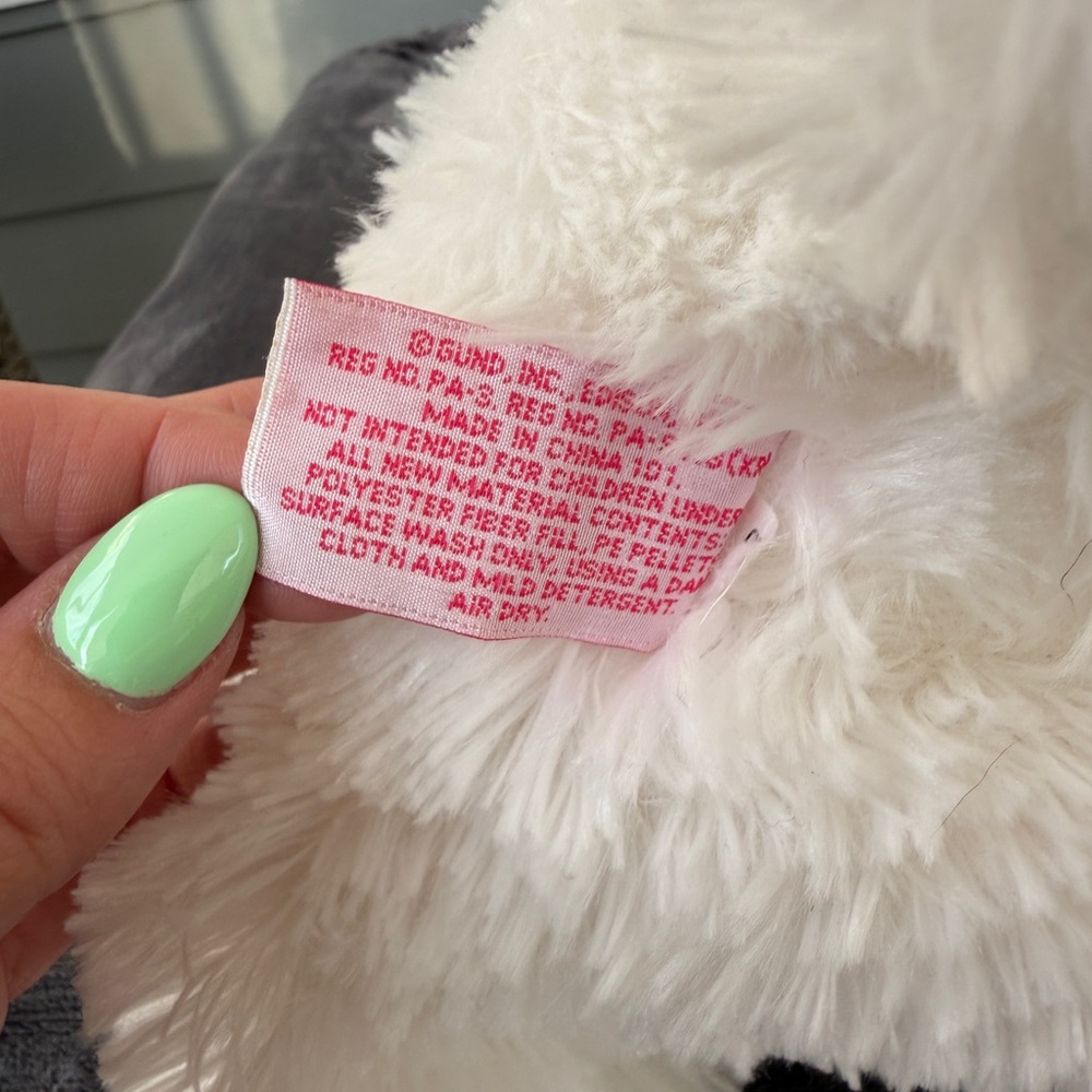 Victoria's Secret Molly Plush Dog in White with Pink Tag & Bow - Limited Edition - Picture 10 of 10